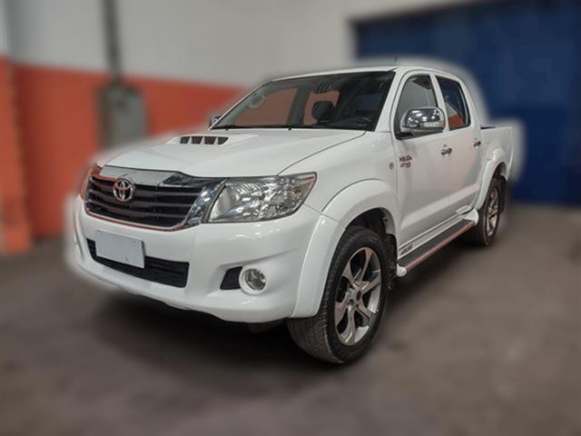 HILUX CD4X2 SR 2013/2014