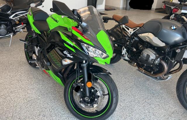 Marca: KAWASAKI  Z 650