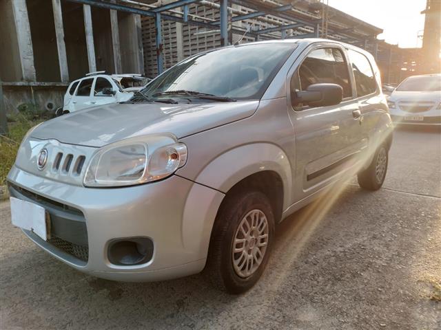 Veículo: FIAT UNO VIVACE 1.0