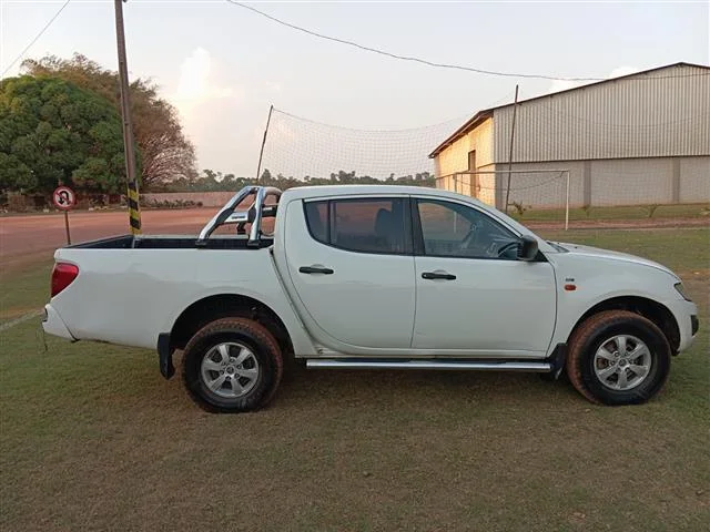 MMC L200 TRITON GLX D