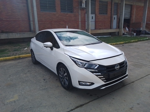 NISSAN VERSA ADVNC CVT