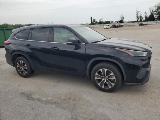 TOYOTA HIGHLANDER XLE 