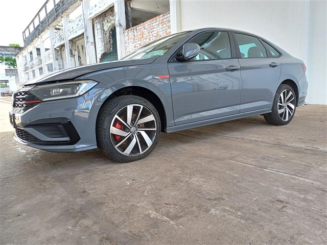 VOLKSWAGEN JETTA GLI AG