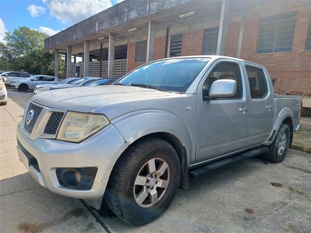 Veículo: NISSAN FRONTIER S 4X4  