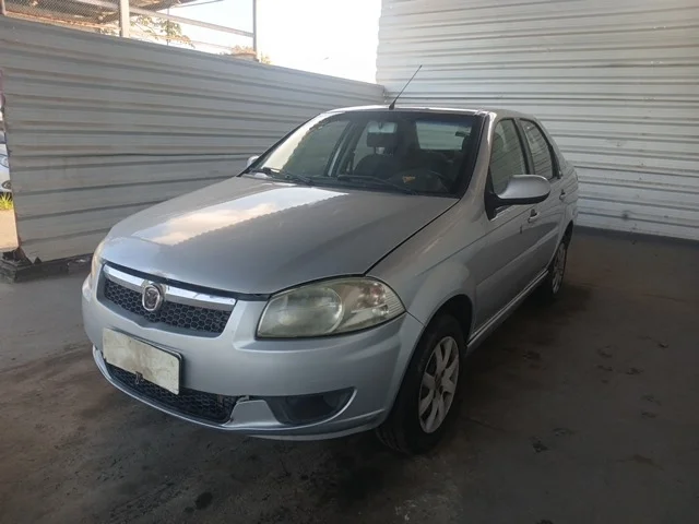 SIENA EL 1.0 FLEX ANO 2013