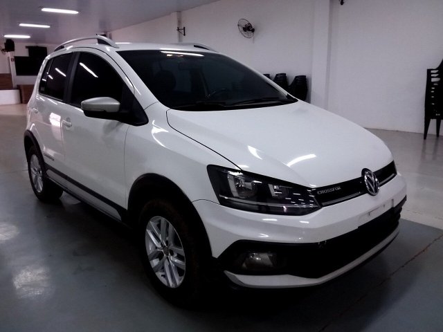 VW NOVO CROSSFOX SA 2015