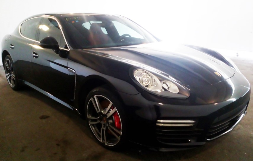 PORSCHE PANAMERA 4.8 TURBO 4WD: 2011