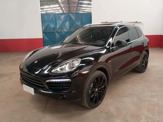  PORSCHE CAYENNE 2013