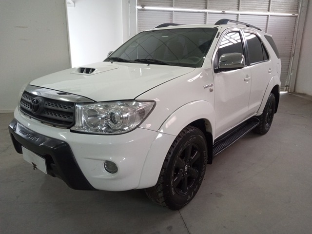  TOYOTA HILUXSW4 SRV4X4 2010
