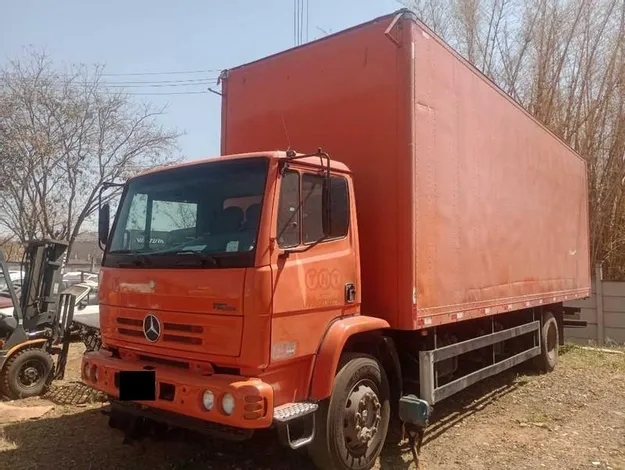 CAMINHÃO BAÚ MERCEDES-BENZ 1718, 2009/2009
