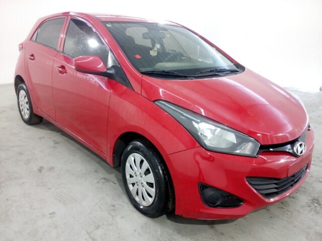 HYUNDAI HB20S 1.0 Comfort Plus 2015