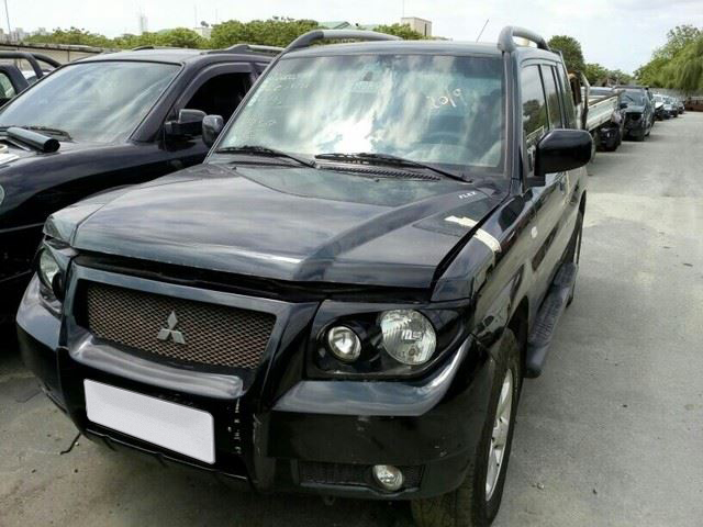 Mitsubishi Pajero GLS 2.0 16V 2010