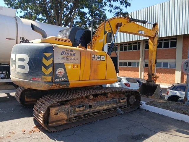 JCB ESCAVADEIRA HIDRÁULICA ANO 2014