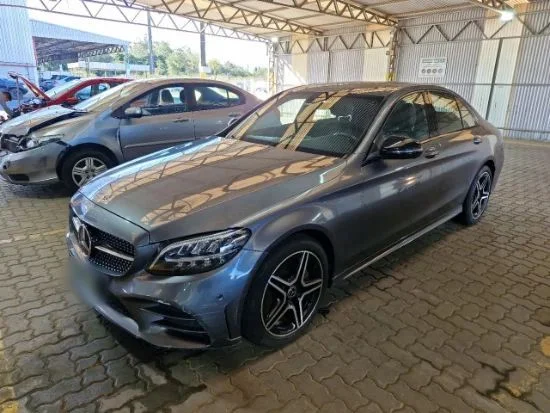 Benz C300 2.0 ANO 2018/2019