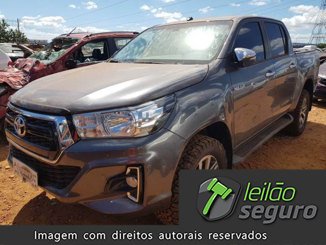 TOYOTA HILUX CD 2020