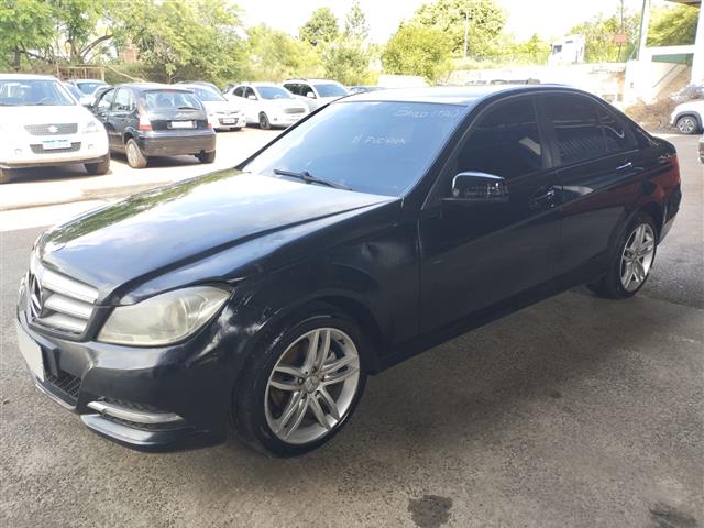 MERCEDES-BENZ C 180 2012
