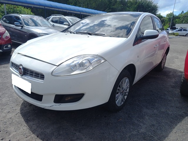  FIAT BRAVO ESSENCE 1.8 2011