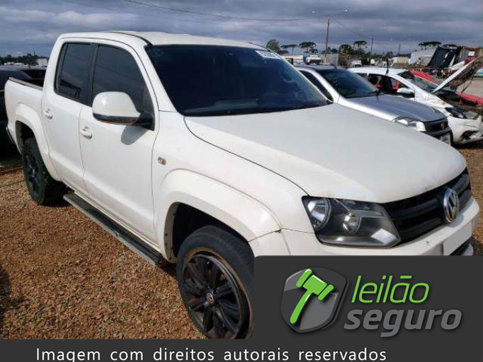 VOLKSWAGEN AMAROK 2013 