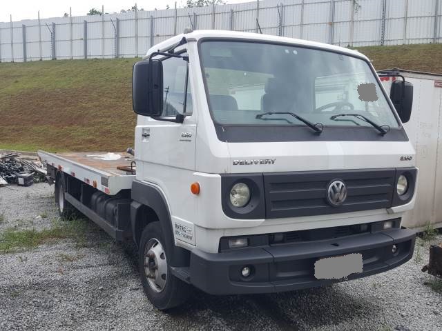 VOLKSWAGEN DELIVERY 8.160 3.8 2015