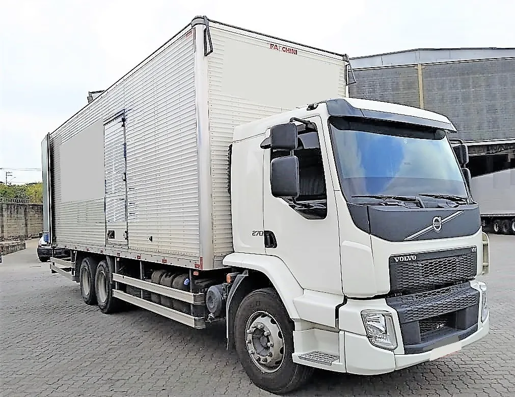 Volkswagen VM 270 truck baú 9m 2020