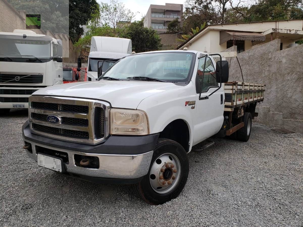 Ford F 4000 4x4 - 2015