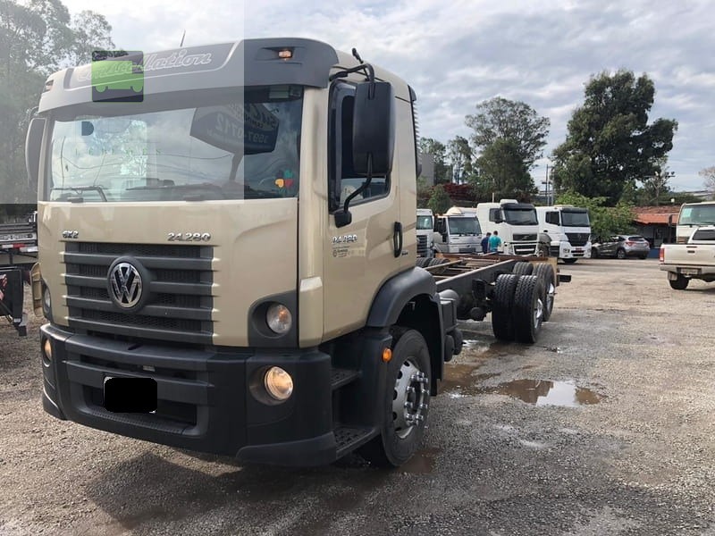 Volkswagen 24-280 6x2 - 2013