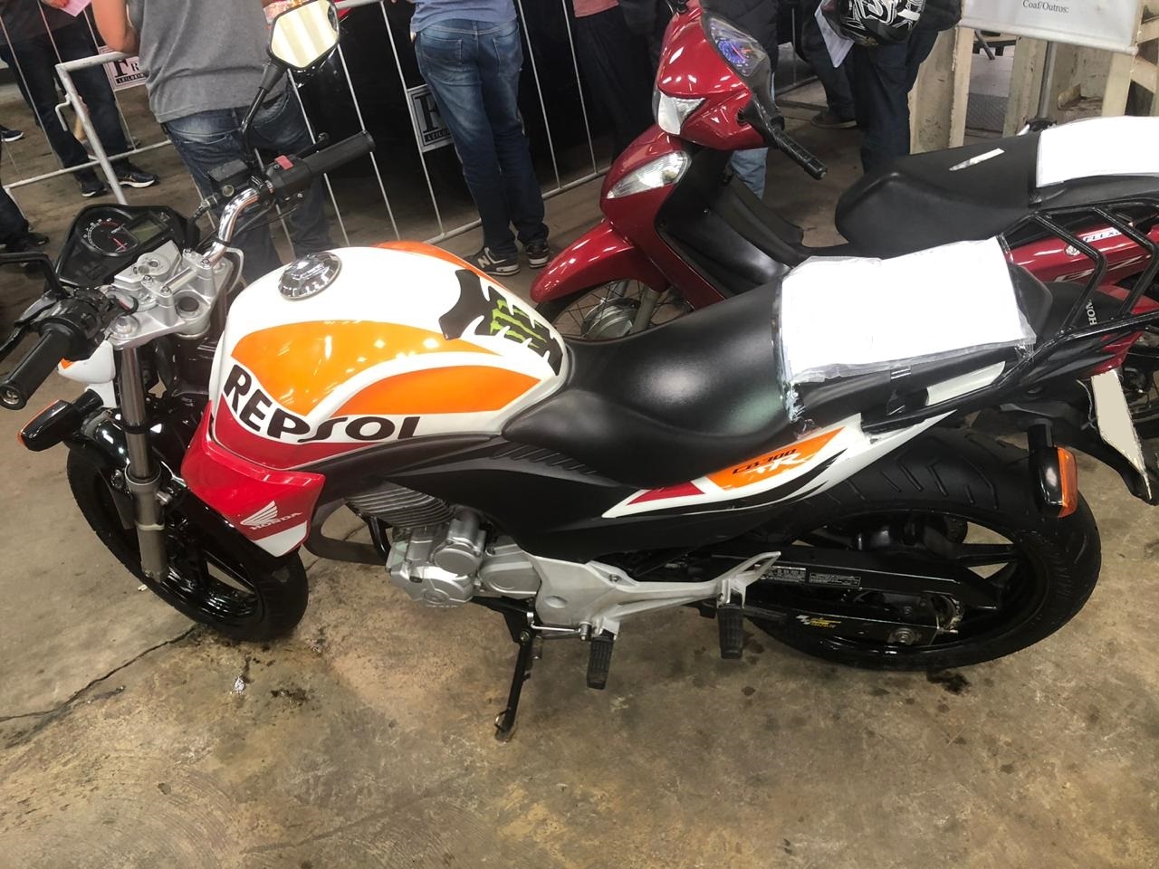 HONDA CB 300R LIMITED 2015